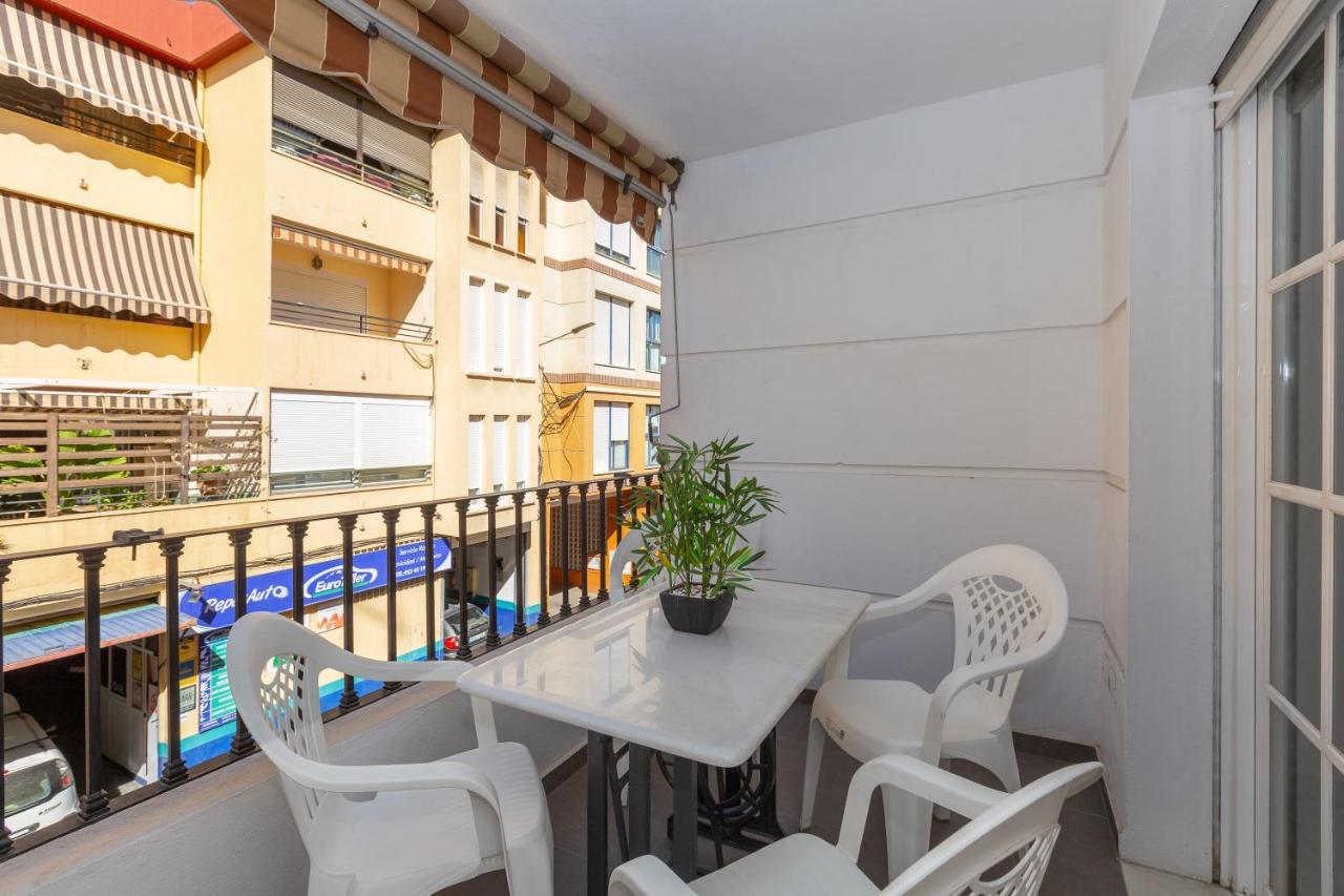 Apartamento La Victoria Apartment Malaga Exterior photo